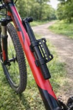 Bomba de Ar Portátil para Bicicleta - Preta - Imagem 2